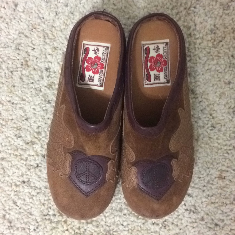 Clogs, size 6